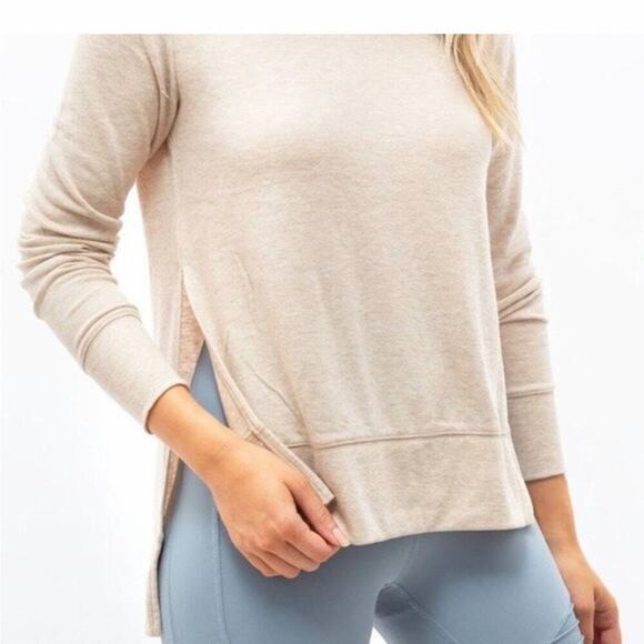 ALO Womens Putty Heather Beige Glimpse Long Sleeve/Crewneck...